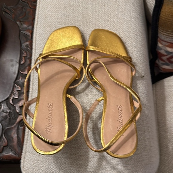 Madewell The Felicia Slingback Sandal in Bright Gold - Picture 5 of 9